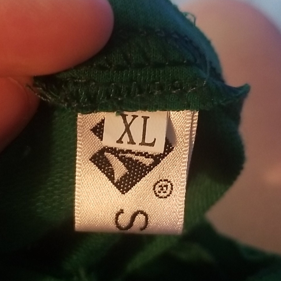 Home Alone Christmas sweater Juniors size XL - Picture 4 of 6